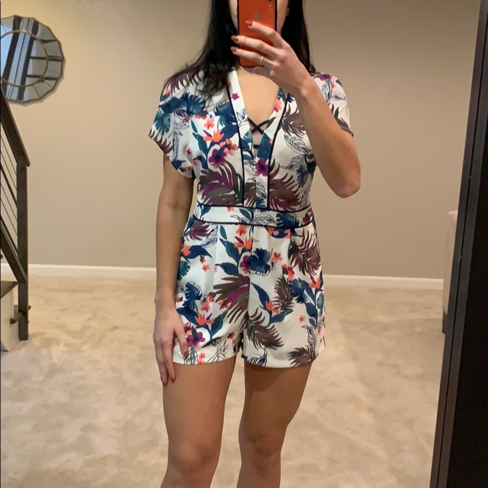 Adelyn Rae leaf print floral romper